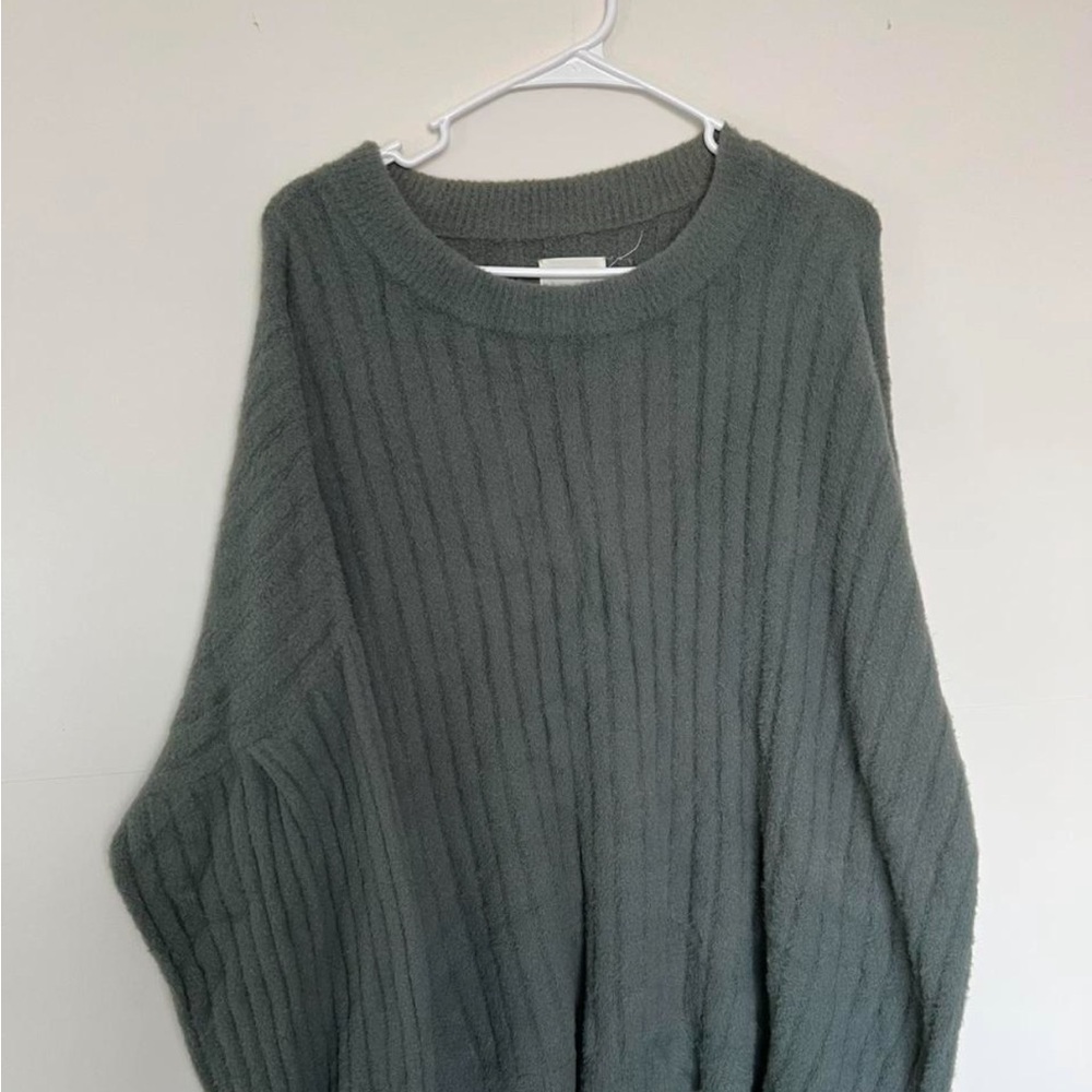 Aerie Gray Crew Neck Sweater with Ribbed Knit